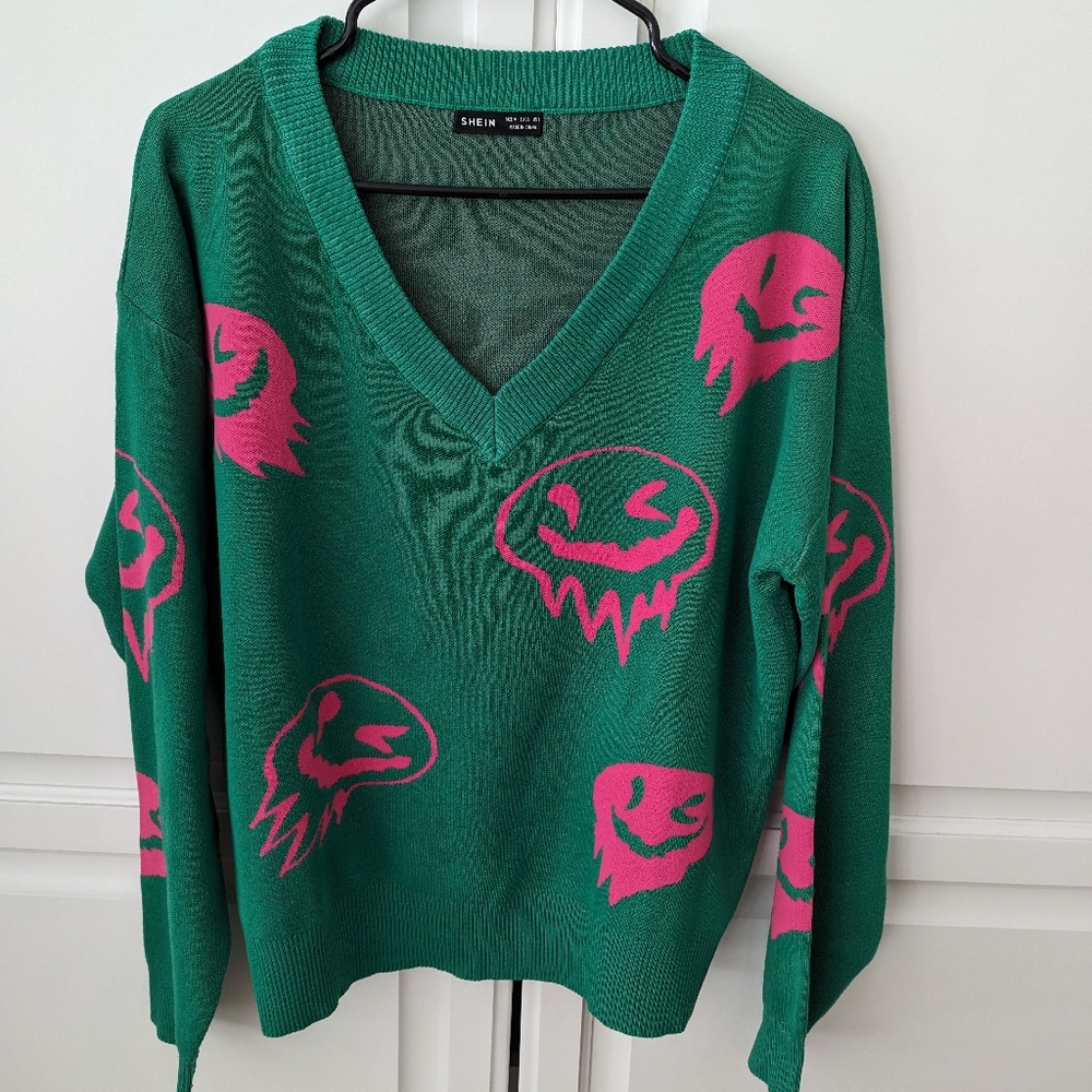 Cool sweater green shein, lovely